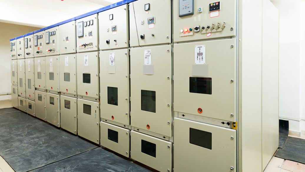 高壓開關(guān)柜銘牌的重要性 高壓開關(guān)柜銘牌的重要性