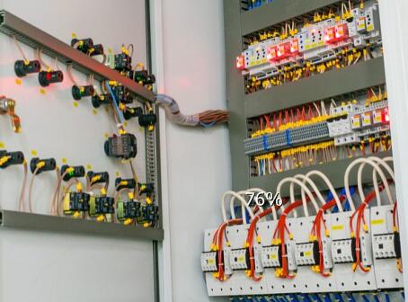 三相四線配電箱怎么接線？