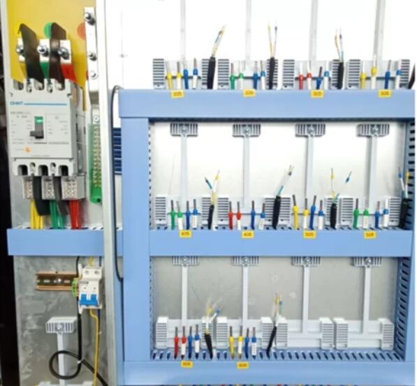  配電柜控制線用多少平方？